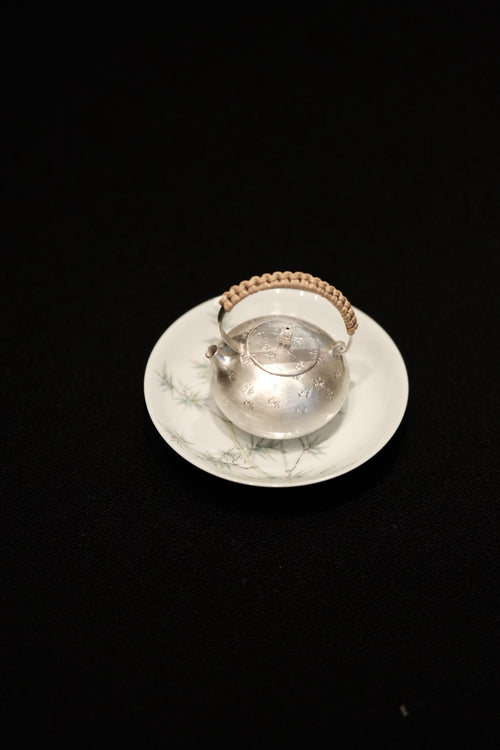 小傲雪 | now Blossom · Hand-Hammered 999 Fine Silver Teapot